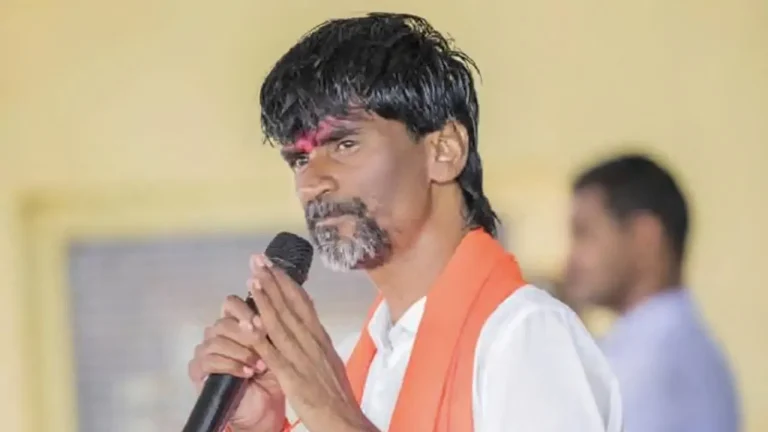 सरकारने शेतकऱ्यांना जाहीर केलेली मदत म्हणजे…, मनोज जरांगे संतापले, केली मोठी मागणी